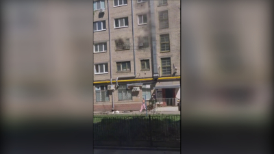 Квартира вспыхнула в казанской пятиэтажке, на месте пожарные - видео 07/05/2026 &ndash;