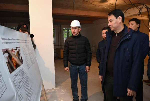 Дархан Сатыбалды потребовал лишать лицензии подрядчиков за срыв сроков