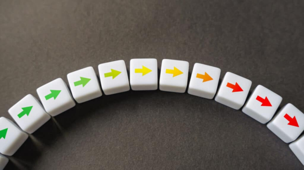 Активность в сфере услуг продолжает замедляться в Казахстане