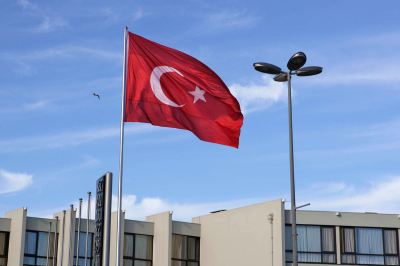 Фидан: Иран по праву не доверяет властям США в переговорах