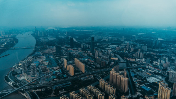 В Китае прошел день без авто, США &quot;забирают&quot; Tik-Tok, Гонконг &quot;под замком&quot;