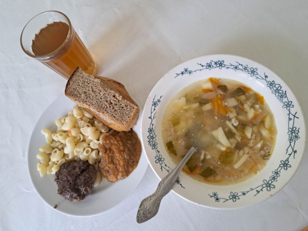 Калужские чиновники объяснили, почему в детсадах пропало мясо: Сбой из-за погоды