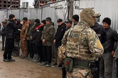 За пять дней &mdash; почти тысяча нарушений: более 170 мигрантов будут выдворены из России после проверок в Татарстане