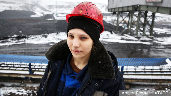Цифровизация превратила ранее мужские в России профессии в женские