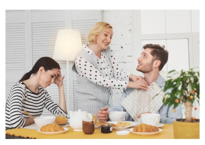 31% российских мужчин главным авторитетом считают маму