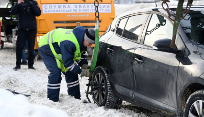 За день в Казани эвакуировали почти сто автомобилей из-за неправильной парковки 20/02/2026 &ndash; Новости