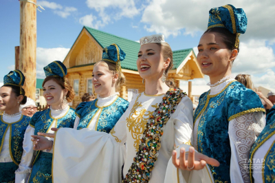 Дәхтәрнидә Бөтенроссия авыл Сабан туенда: &laquo;Матур бәйрәм, кояшлы көн, сөйкемле халык&raquo;