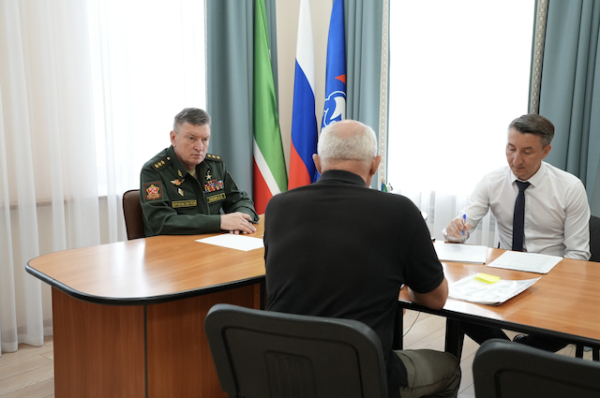 Герой России Александр Лапин встретился с участниками СВО в Татарстане