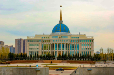 Глава государства поговорил по телефону с Владимиром Путиным