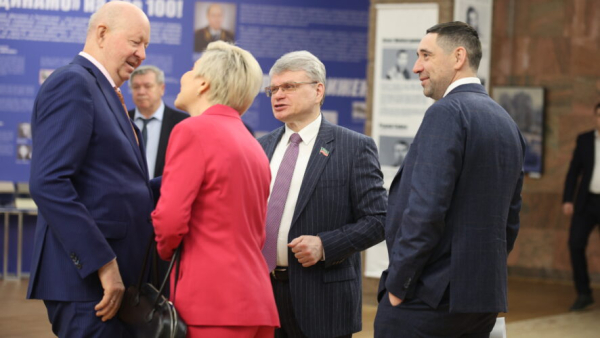 И снова принимать законы: яркие фото с первого заседания депутатов Татарстана после зимних каникул 19/02/2026 &ndash; Статьи