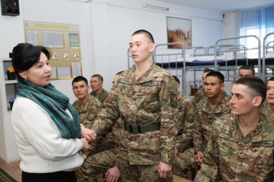 Представитель РОО «Сердца матерей» посетила столичную бригаду Национальной гвардии