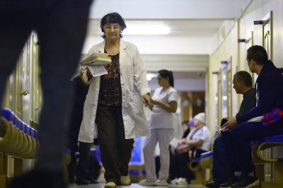 Люди с ВИЧ больше рискуют умереть от COVID-19, выяснили казанские ученые