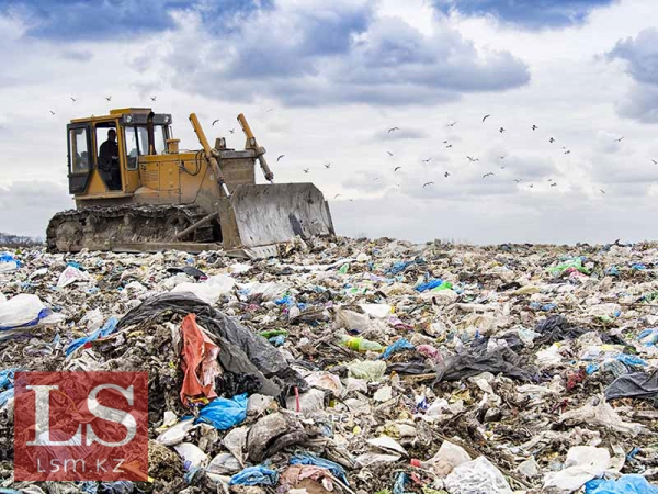 На месте горевшего полигона в Алатау хотят построить завод