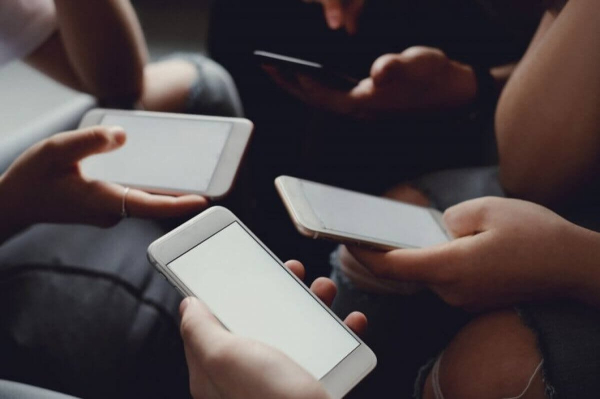 Доступ детей к социальным сетям хотят ограничить по возрасту в Казахстане