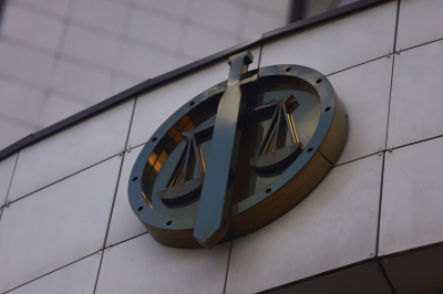 Экс-работницу казанского аквапарка оштрафовали за травмы 8-летней девочки