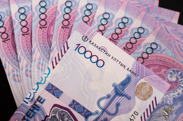 Казахстанский тенге укрепляется вслед за позитивной динамикой экспорта