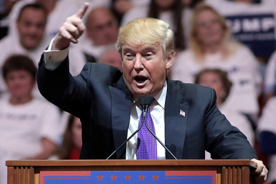 Трамп призвал Иран прекратить взимать плату за проход через Ормузский пролив