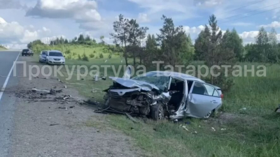 В Татарстане легковушка устроила смертельное ДТП, выехав на встречку 04/06/2026 &ndash; Новости