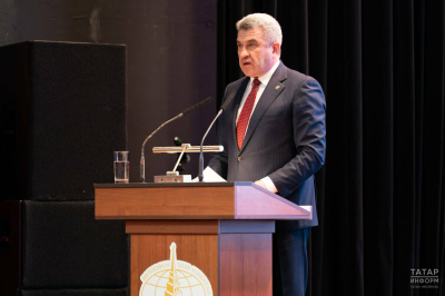 Хадиуллин призвал усилить сотрудничество регионов в сфере образования