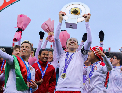 Золотые девчата